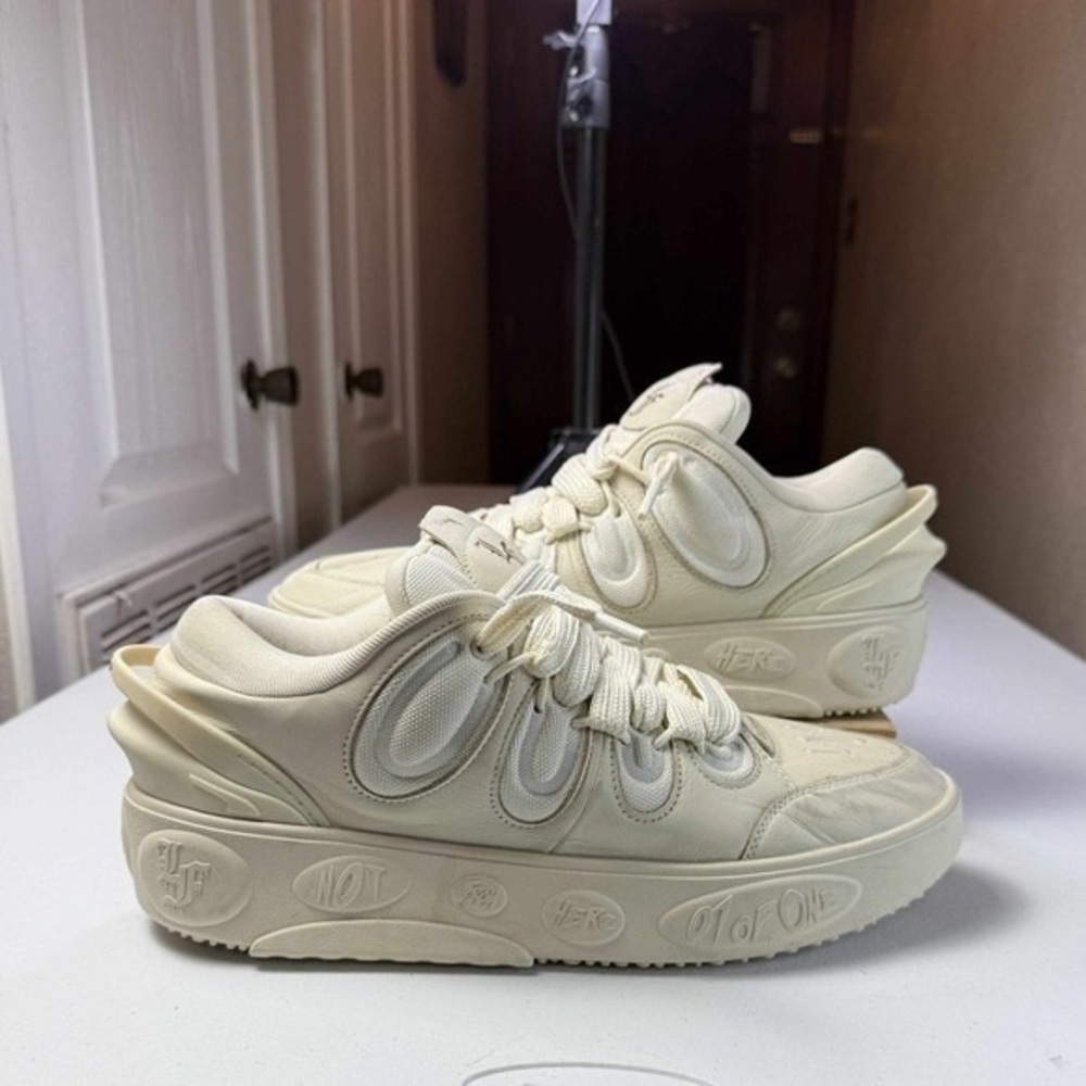 Puma Cream Sneakers